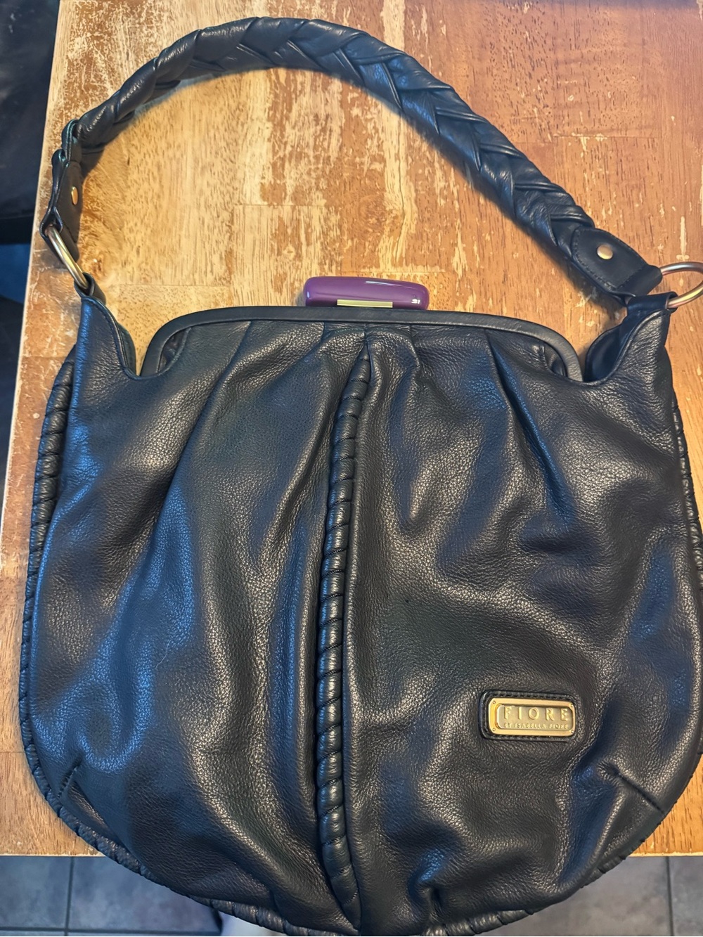 Isabella Fiore Black leather Braided-Handle Shoulder Bag with purple snap latch - Picture 2 of 8